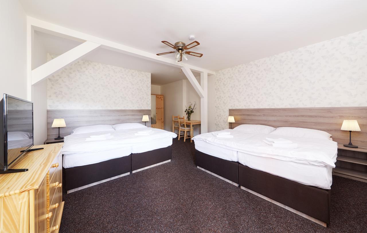 Ski Hotel Svoboda Nad Upou Bagian luar foto
