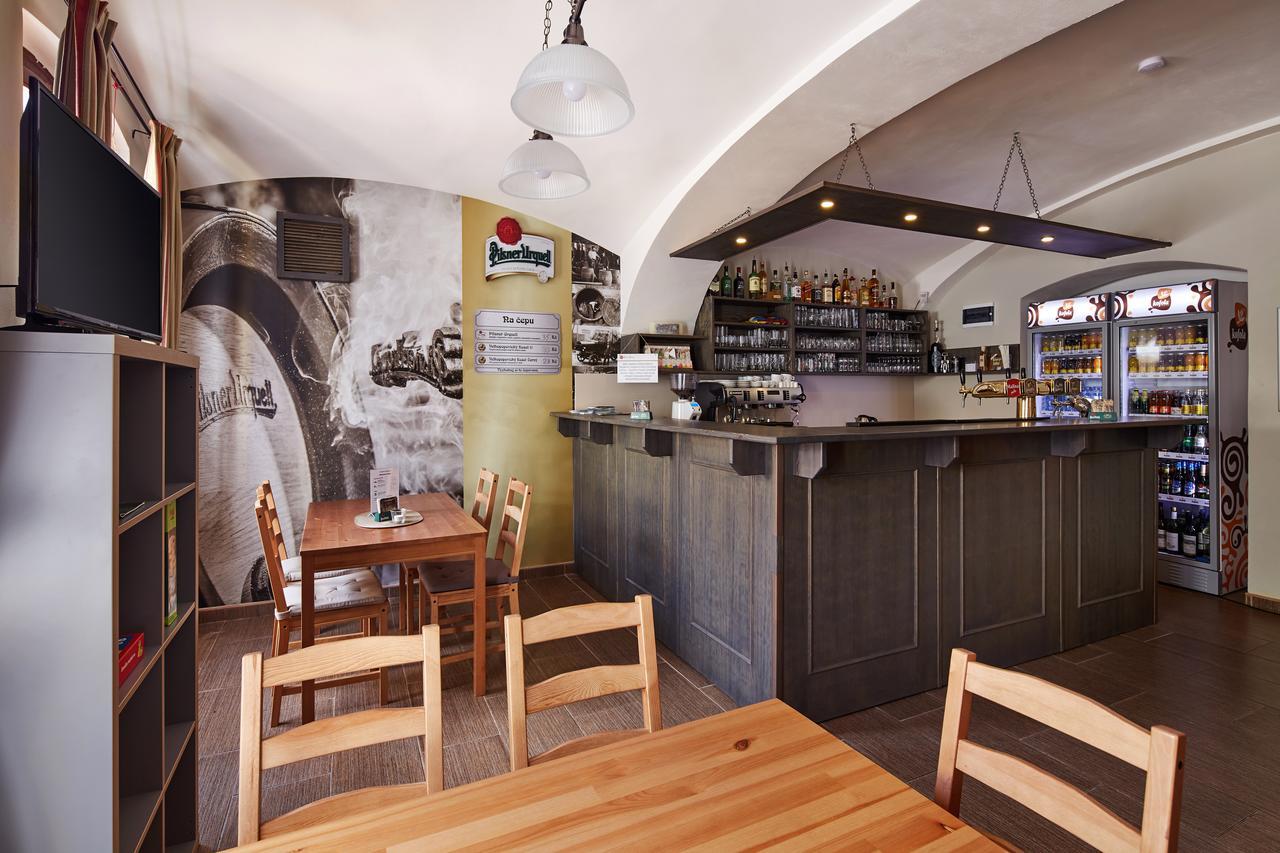 Ski Hotel Svoboda Nad Upou Bagian luar foto