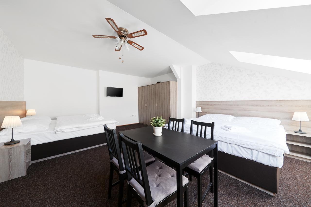 Ski Hotel Svoboda Nad Upou Bagian luar foto